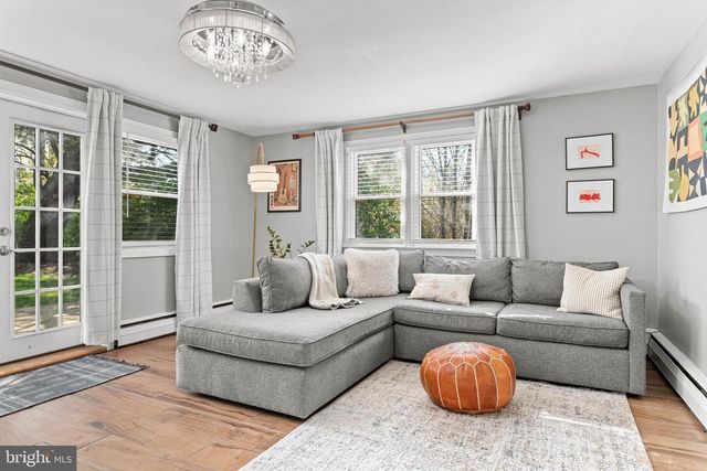 21 MORELAND RD, Paoli, PA 19301