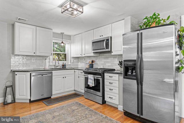 21 MORELAND RD, Paoli, PA 19301