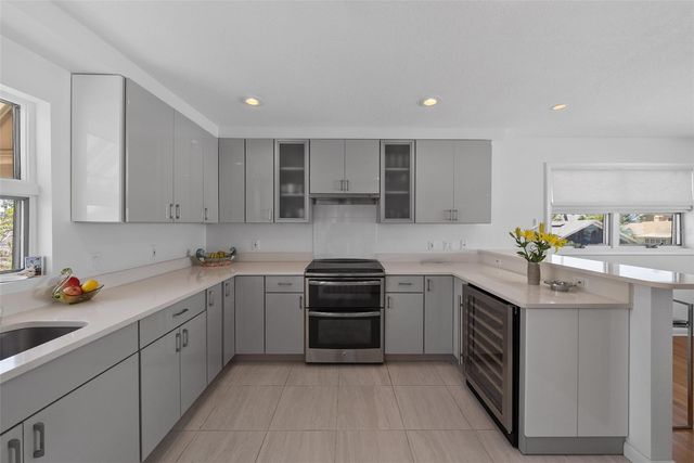 1304 PASS A GRILLE WAY, St Pete Beach, FL 33706