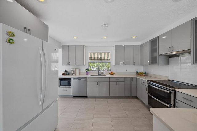 1304 PASS A GRILLE WAY, St Pete Beach, FL 33706