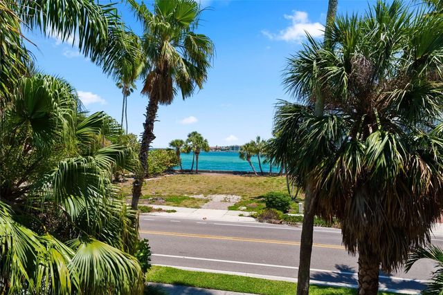 1304 PASS A GRILLE WAY, St Pete Beach, FL 33706