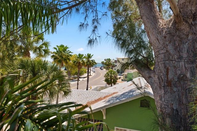 1304 PASS A GRILLE WAY, St Pete Beach, FL 33706