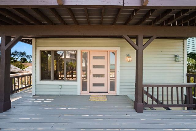 1304 PASS A GRILLE WAY, St Pete Beach, FL 33706
