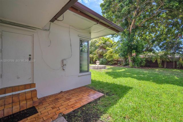 470 NE 113th St 1, Miami, FL 33161