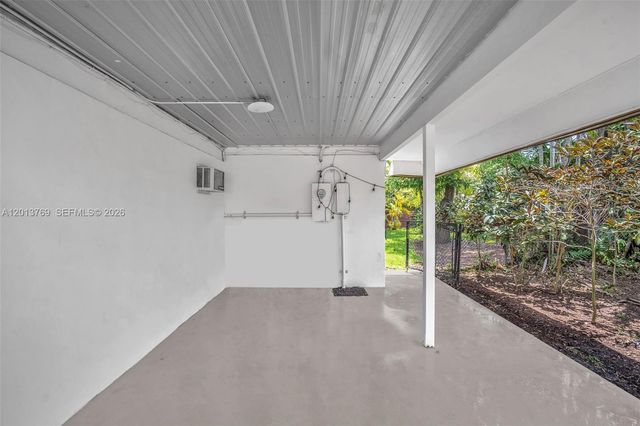 470 NE 113th St 1, Miami, FL 33161