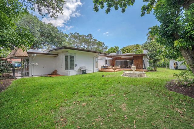 470 NE 113th St 1, Miami, FL 33161