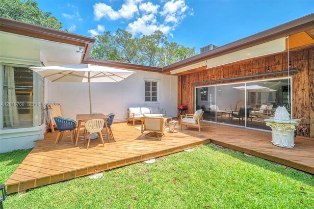 470 NE 113th St 1, Miami, FL 33161