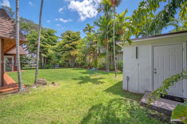 470 NE 113th St 1, Miami, FL 33161