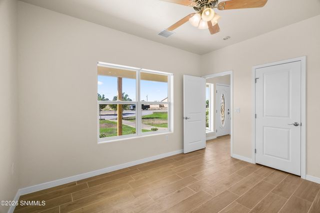 200 Sunshine Valley Court, Las Cruces, NM 88007