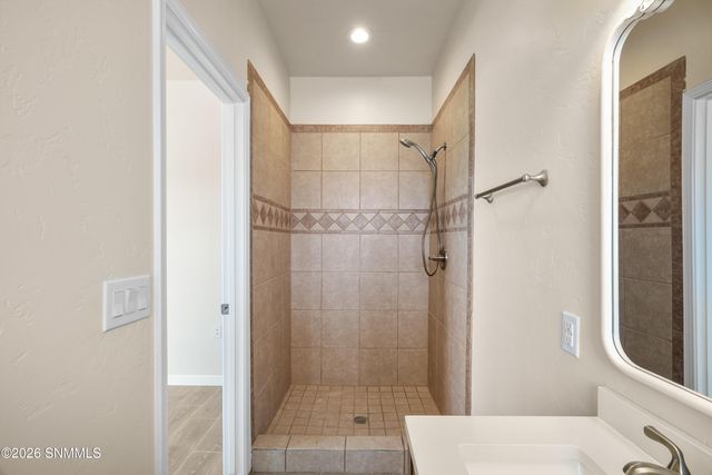 200 Sunshine Valley Court, Las Cruces, NM 88007