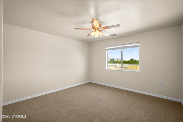 200 Sunshine Valley Court, Las Cruces, NM 88007