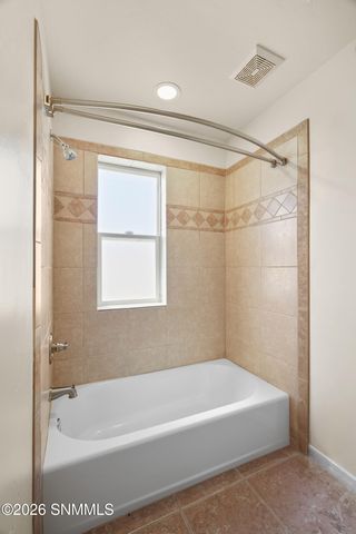 200 Sunshine Valley Court, Las Cruces, NM 88007