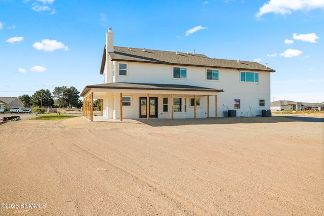 200 Sunshine Valley Court, Las Cruces, NM 88007
