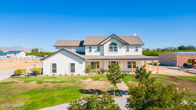 200 Sunshine Valley Court, Las Cruces, NM 88007