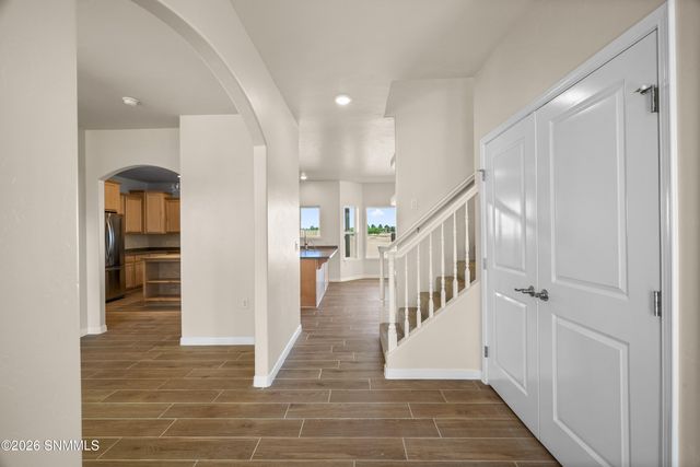 200 Sunshine Valley Court, Las Cruces, NM 88007
