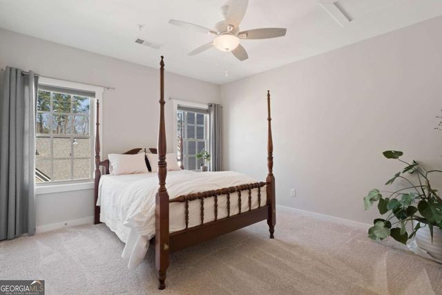 228 Dawson Dr, Woodstock, GA 30188