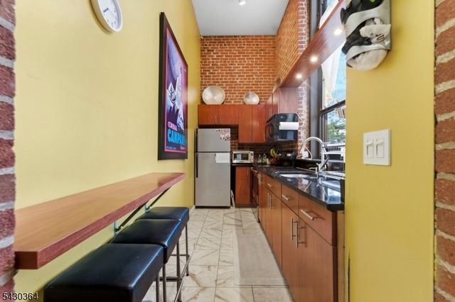 366 Trenton Ave 2F, Paterson City, NJ 07503