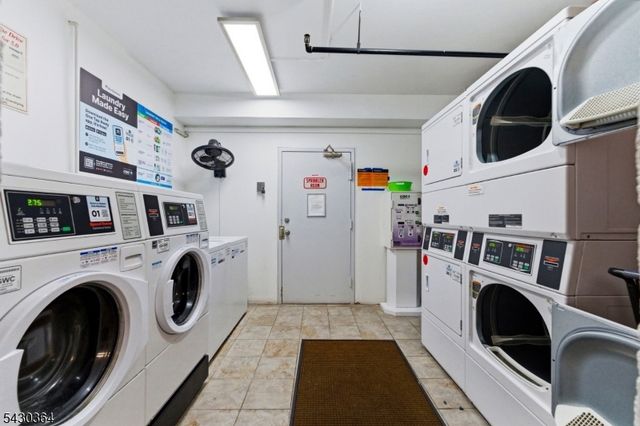 366 Trenton Ave 2F, Paterson City, NJ 07503