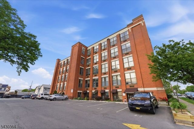 366 Trenton Ave 2F, Paterson City, NJ 07503