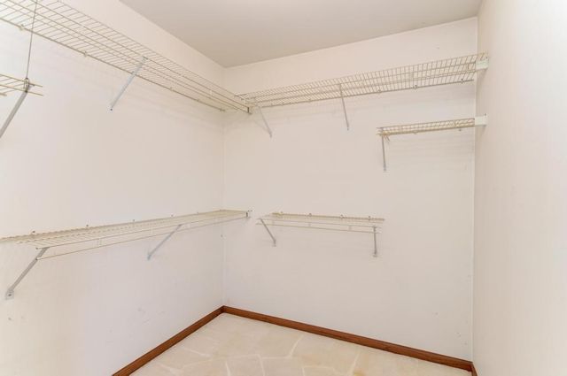 32850 Deer Ridge Drive, Wilmington, IL 60481