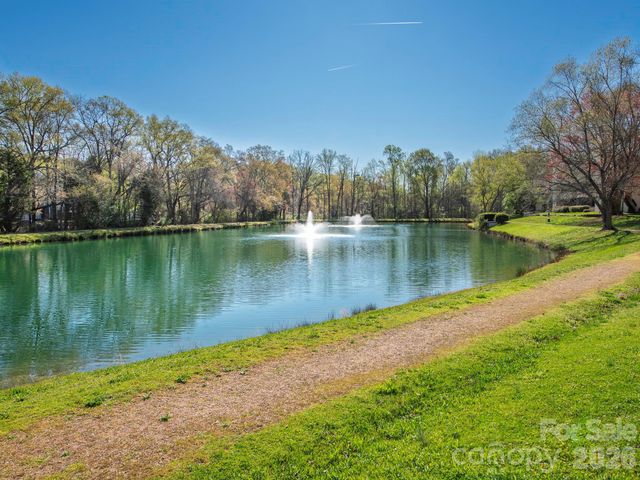 7200 Winery Lane, Charlotte, NC 28227