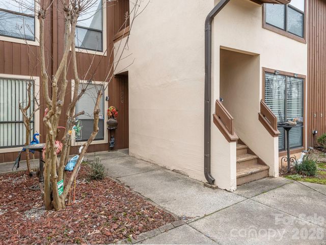 7200 Winery Lane, Charlotte, NC 28227