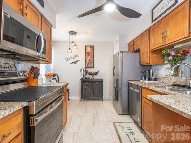 7200 Winery Lane, Charlotte, NC 28227