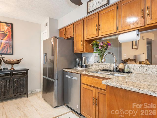 7200 Winery Lane, Charlotte, NC 28227