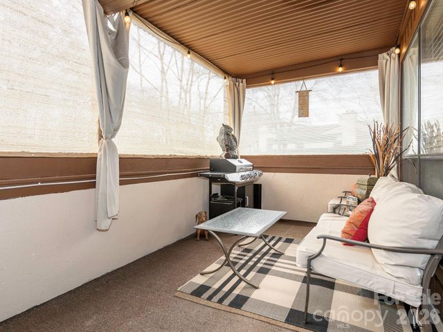 7200 Winery Lane, Charlotte, NC 28227