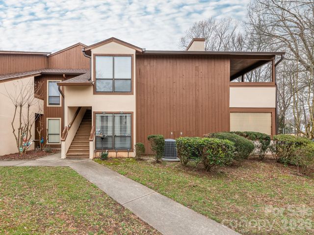 7200 Winery Lane, Charlotte, NC 28227