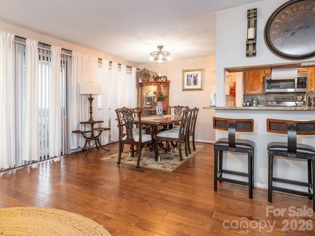 7200 Winery Lane, Charlotte, NC 28227