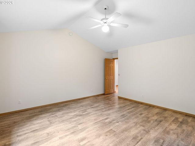 237 Ne WILCOX St, Hillsboro, OR 97124