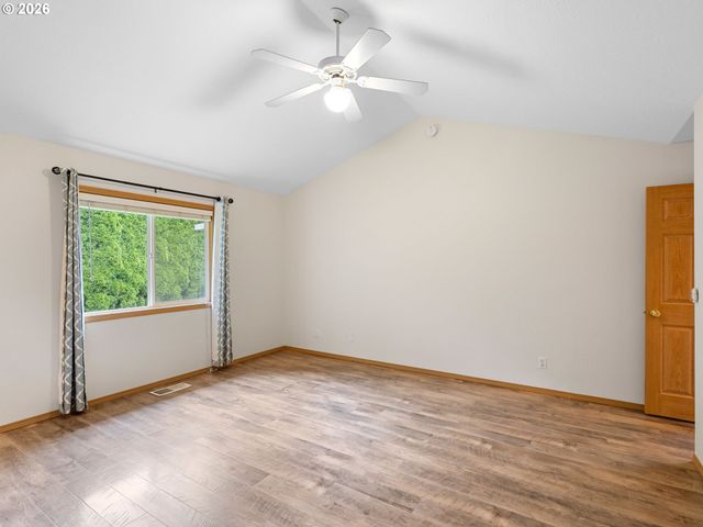 237 Ne WILCOX St, Hillsboro, OR 97124