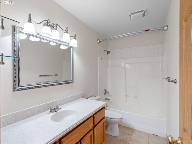 237 Ne WILCOX St, Hillsboro, OR 97124