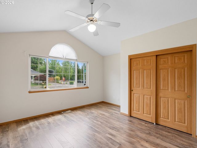 237 Ne WILCOX St, Hillsboro, OR 97124