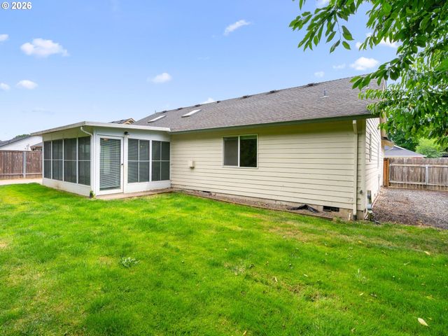 237 Ne WILCOX St, Hillsboro, OR 97124