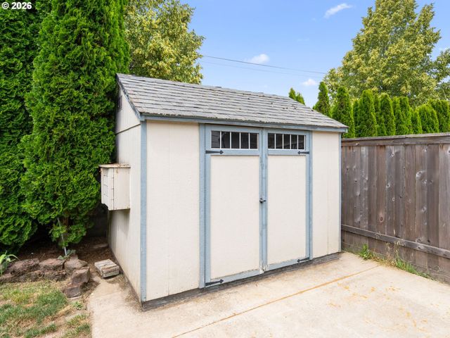 237 Ne WILCOX St, Hillsboro, OR 97124