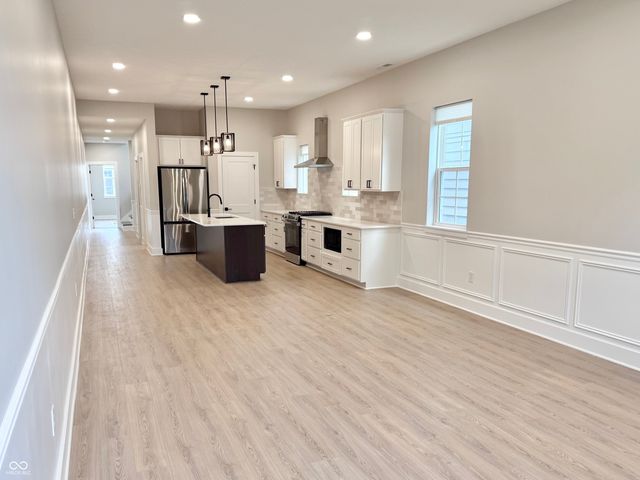 2237 Carrollton Avenue, Indianapolis, IN 46205