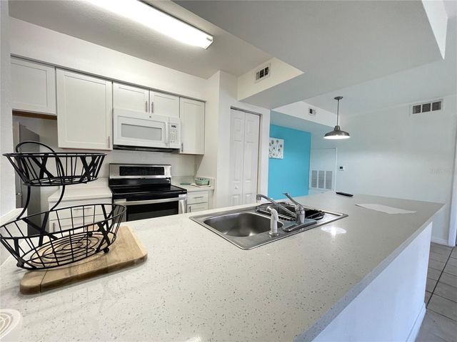 3008 PARKWAY BOULEVARD 107, Kissimmee, FL 34747