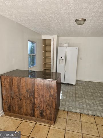 6642 Doublegate Lane, Rex, GA 30273