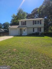 6642 Doublegate Lane, Rex, GA 30273