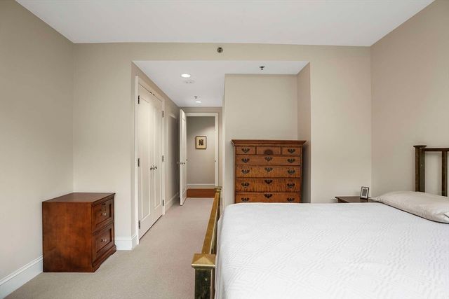 1 Charles St S 602, Boston, MA 02116