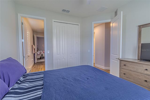 132 LAKE DRIVE, Oviedo, FL 32765