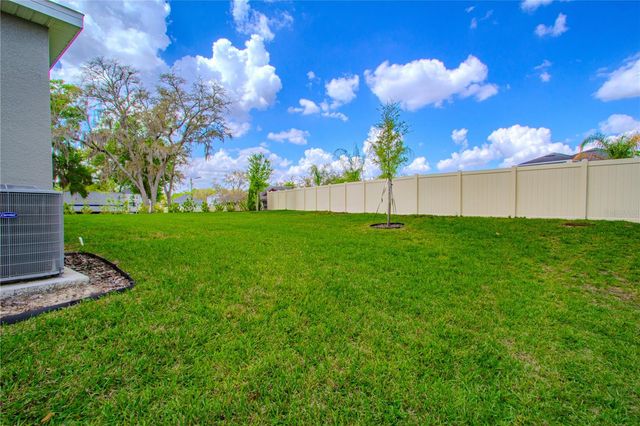 132 LAKE DRIVE, Oviedo, FL 32765