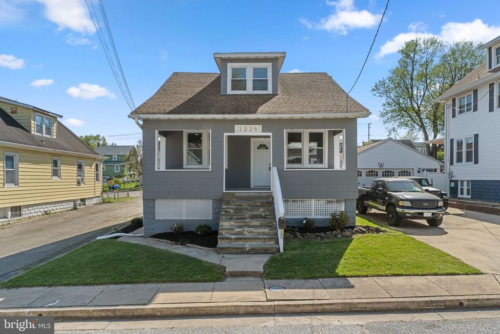 Image 1 of property listing at 1229 NORTH AVE, Baltimore, MD 21227