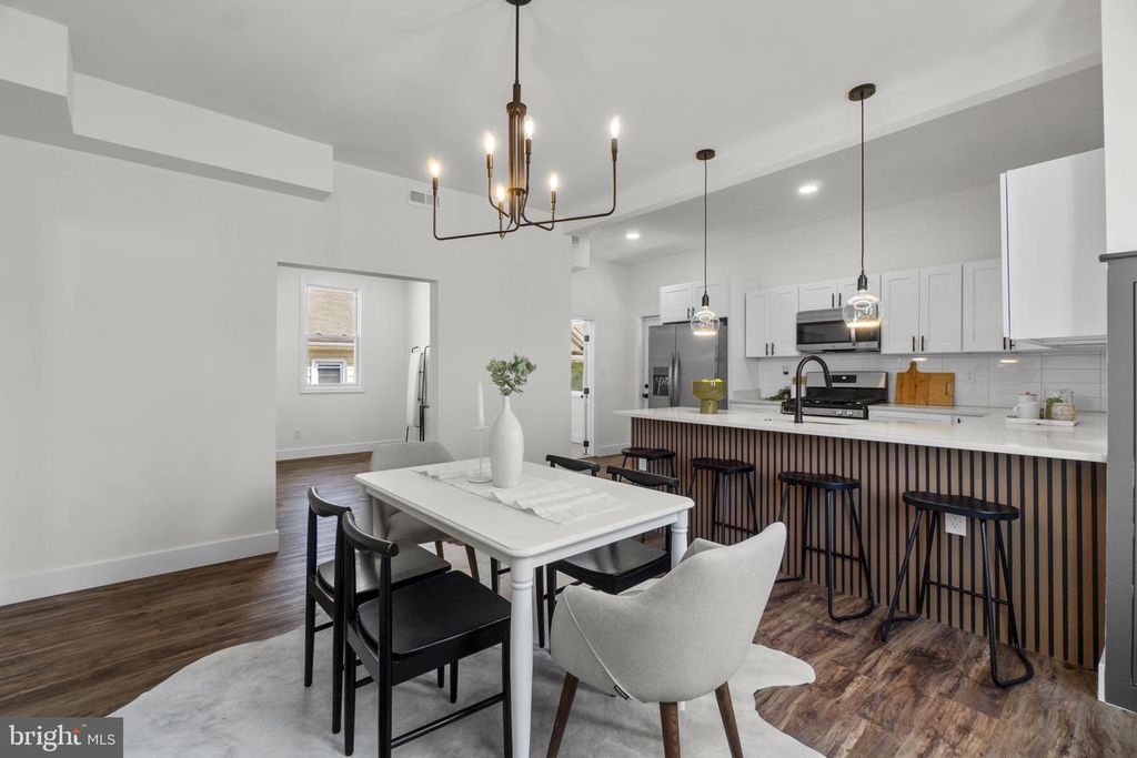 Image 10 of property listing at 1229 NORTH AVE, Baltimore, MD 21227