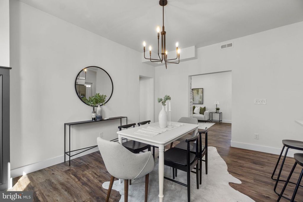 Image 11 of property listing at 1229 NORTH AVE, Baltimore, MD 21227