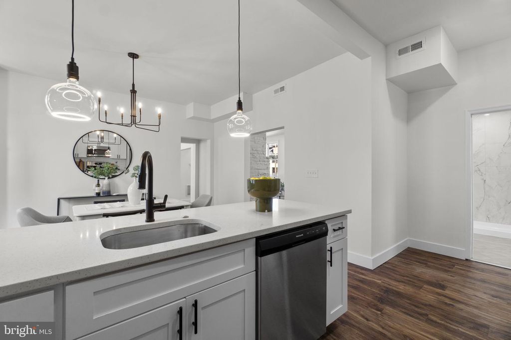 Image 15 of property listing at 1229 NORTH AVE, Baltimore, MD 21227