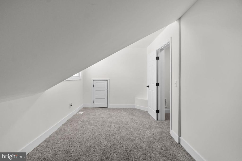 Image 25 of property listing at 1229 NORTH AVE, Baltimore, MD 21227