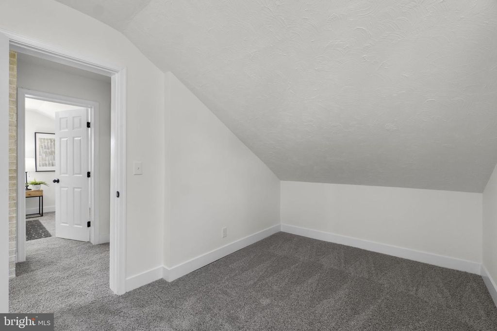 Image 27 of property listing at 1229 NORTH AVE, Baltimore, MD 21227